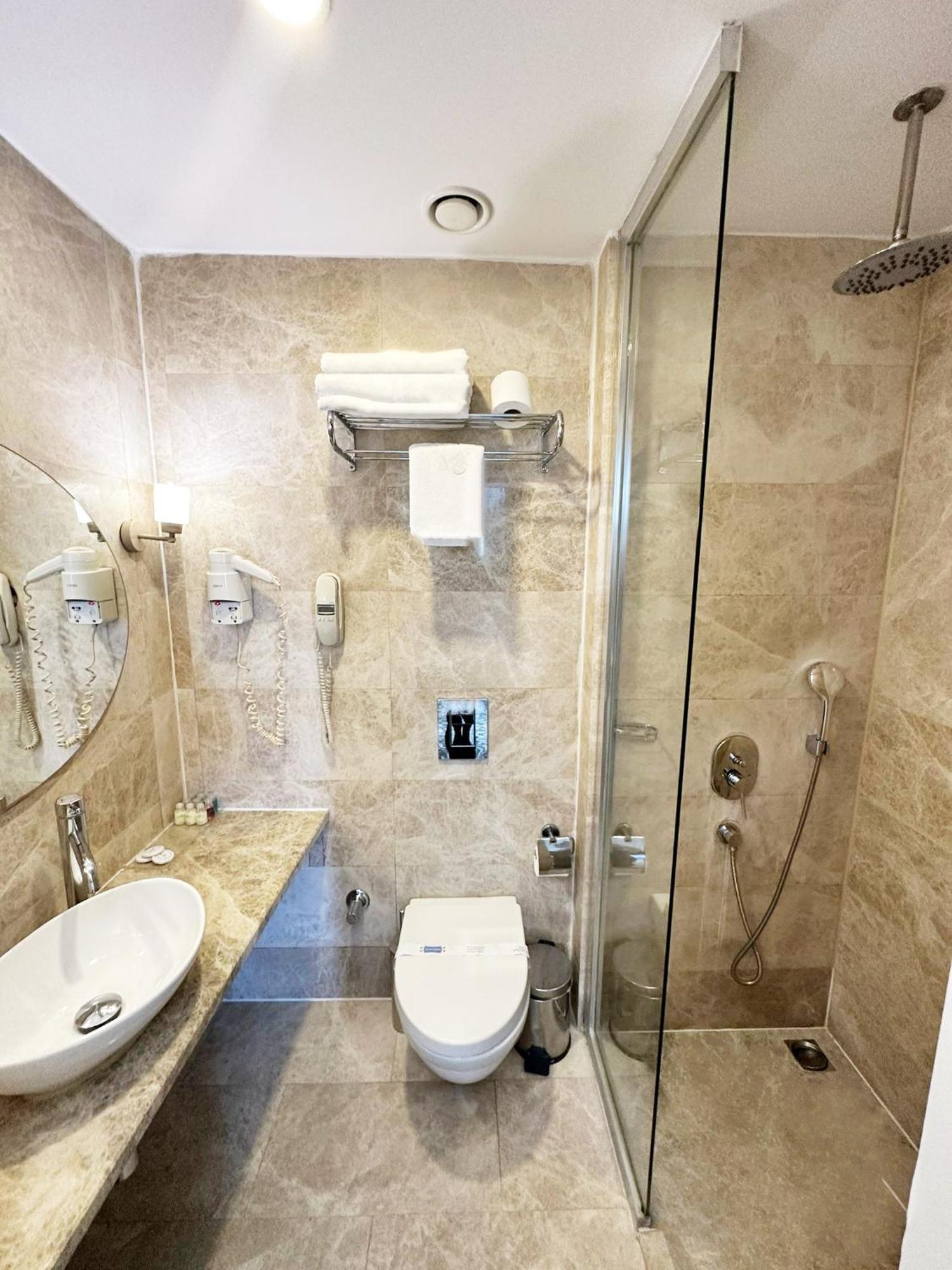 Hotel Taksim Line